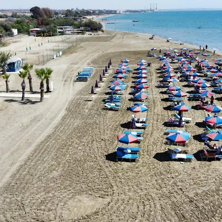 Seaside Escape Apartament *