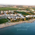 Seaside Escape * 라르나카