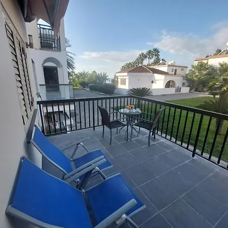 Seaside Escape Appartement
