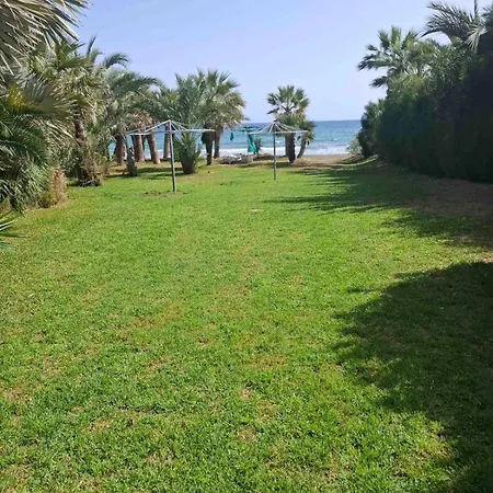 Seaside Escape * Larnaca