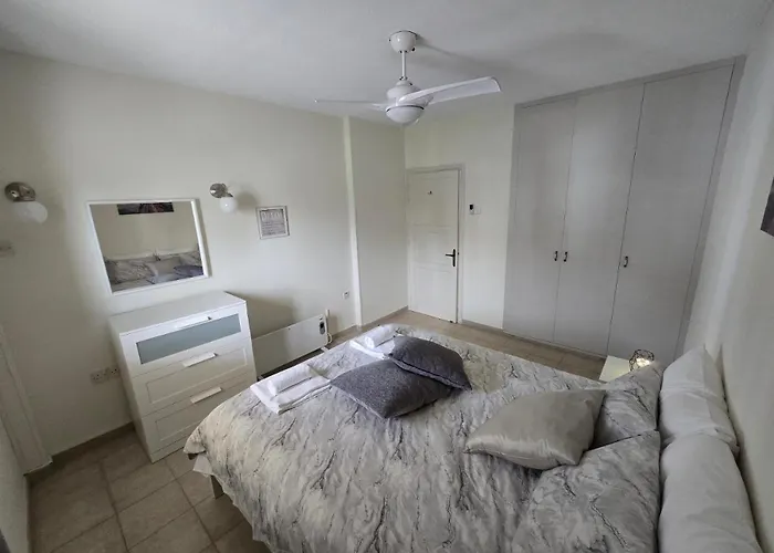 Seaside Escape * Larnaka